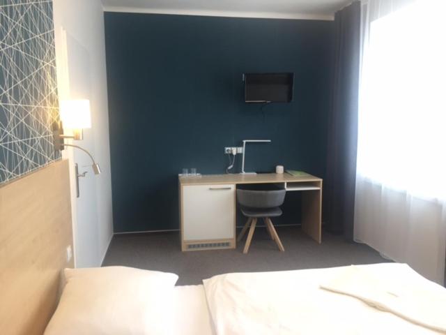 غرفة قياسية, Trim