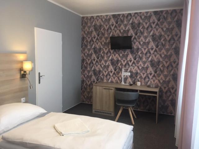 غرفة قياسية, Trim