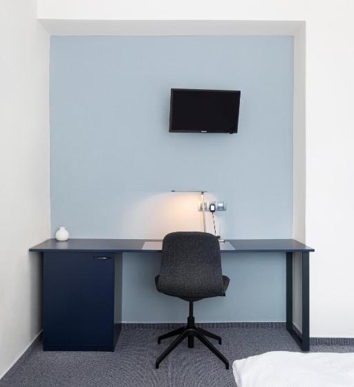 غرفة قياسية, Trim