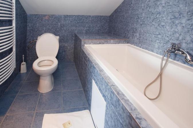 Standard Szoba, U Jelena