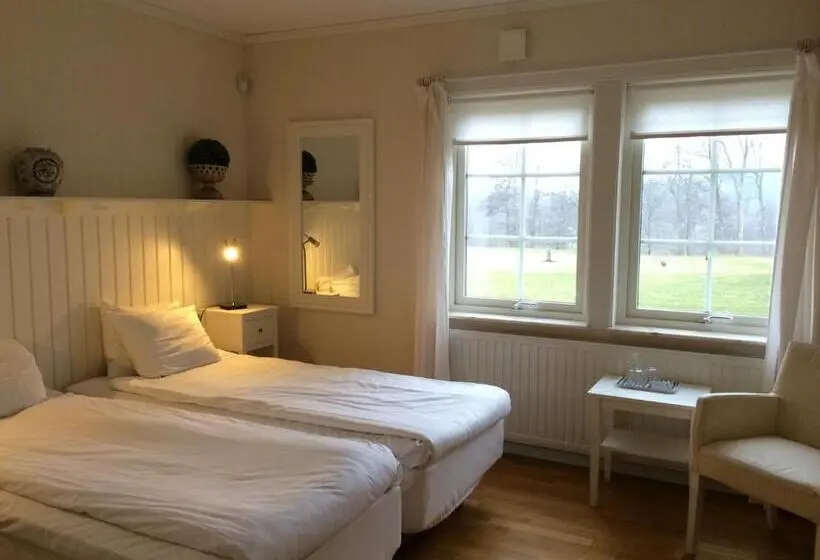 Perhehuone, Vidbynäs Gård & Konferens