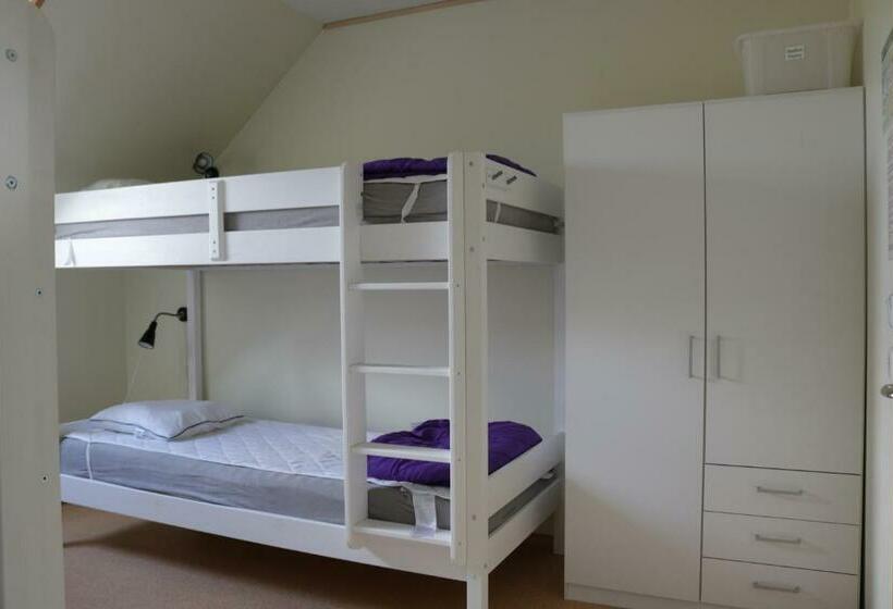 Четырехместный Номер Стандарт, Kärraton Vandrarhem   Hostel