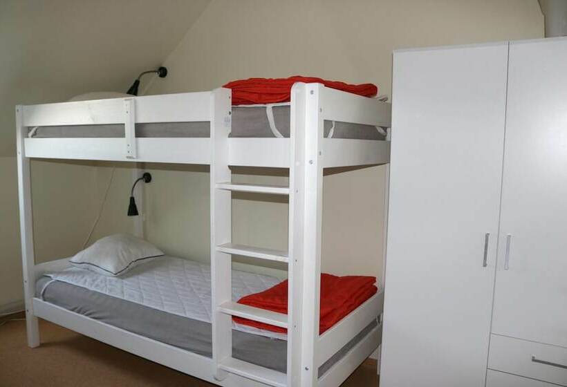 חדר סטנדרט לארבעה, Kärraton Vandrarhem   Hostel