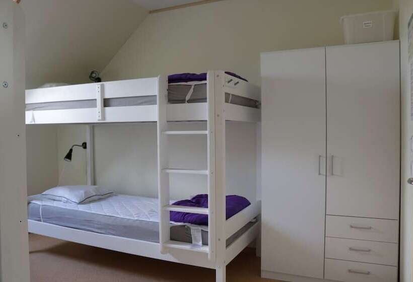 اتاق استاندارد چهار تخته, Kärraton Vandrarhem   Hostel