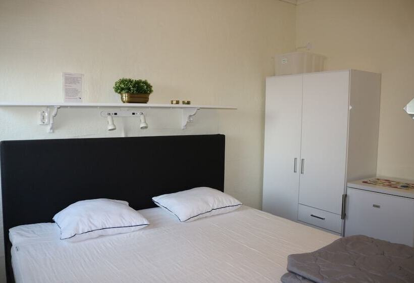 اتاق استاندارد, Kärraton Vandrarhem   Hostel