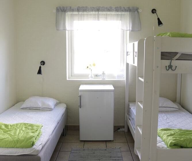 Номер Стандарт Трехместный, Kärraton Vandrarhem   Hostel