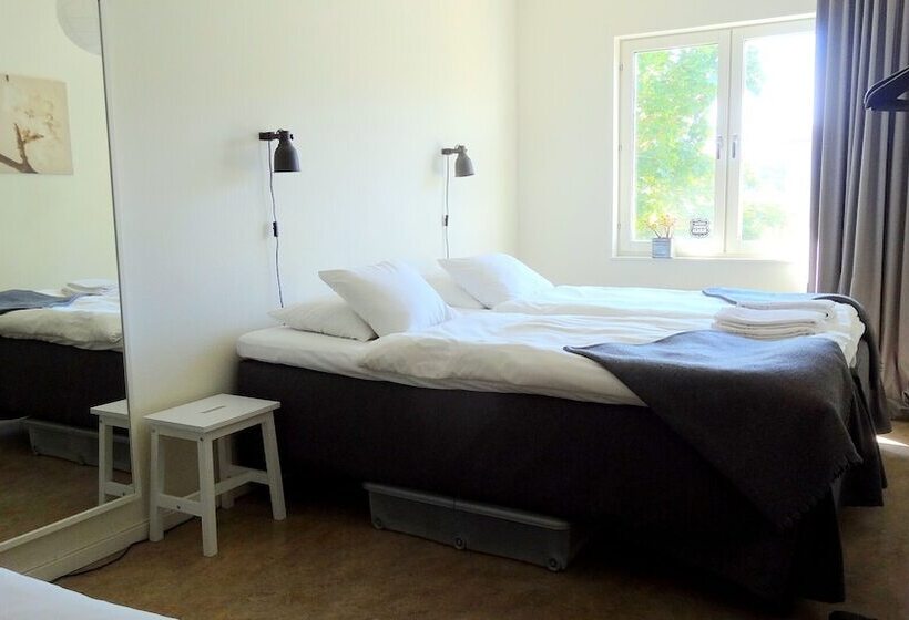 Трехместный Номер Стандарт Совместная Ванная, Le Mat B&b Akersberga