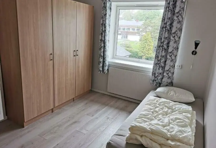 Standard Yhden Hengen Huone Jaettu Kylpyhuone, Molde Vandrerhjem Hostel