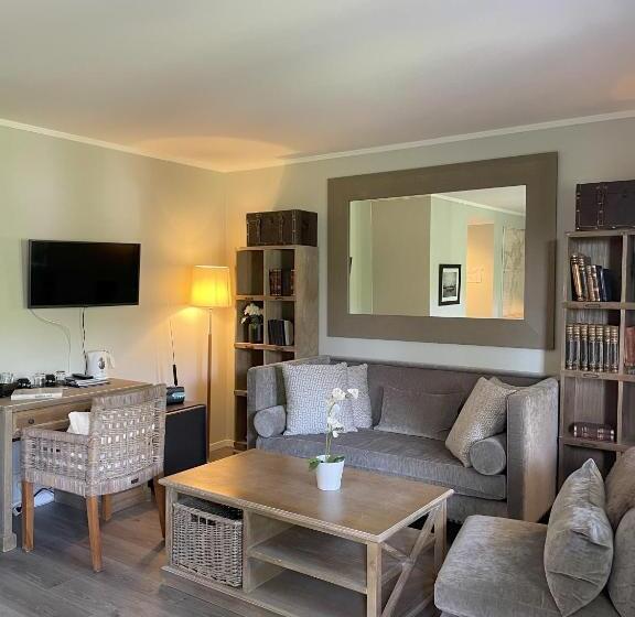 سوییت جونیور با بالکن, Hankø Hotell & Spa