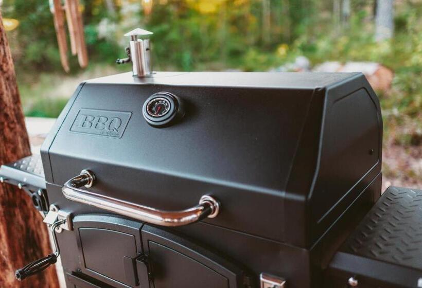 דירת חדר בסיסית, Woodstock B & B Studios