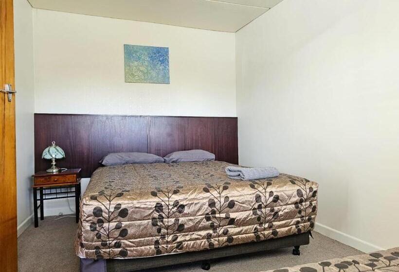 침실 1개 디럭스 아파트, 45 On Avenal Motel