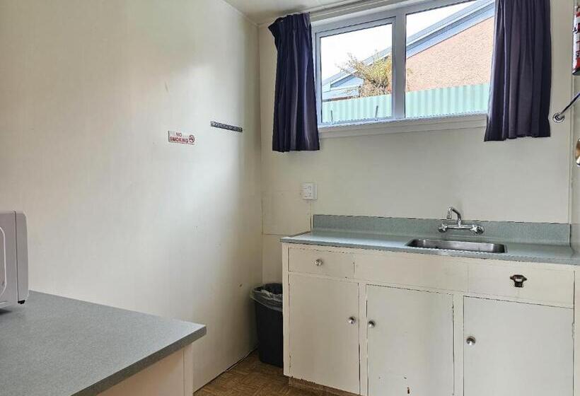 침실 1개 디럭스 아파트, 45 On Avenal Motel