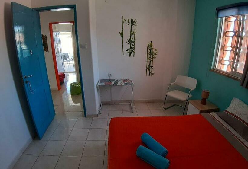 标准间, Alameda Hostel