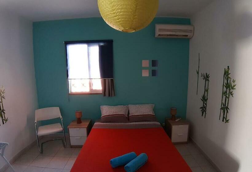 标准间, Alameda Hostel