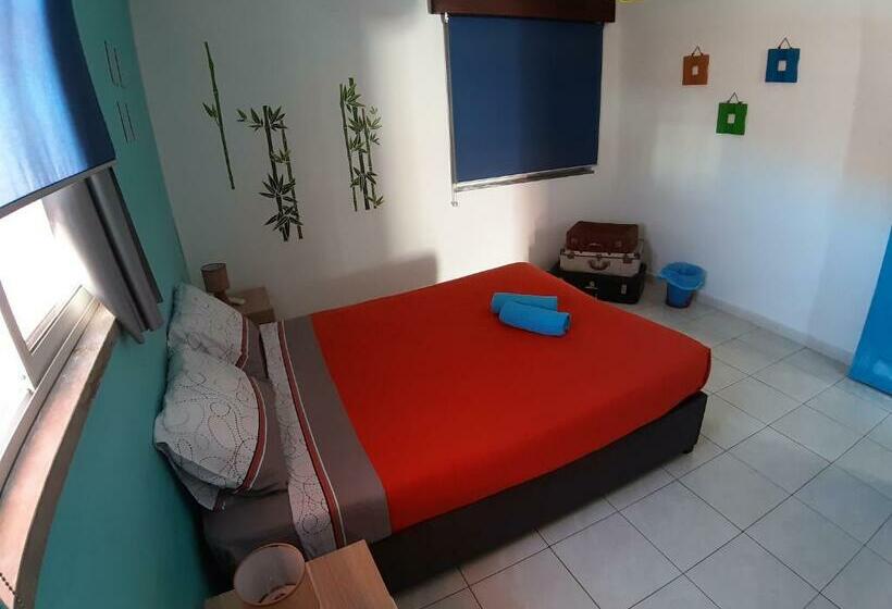 标准间, Alameda Hostel