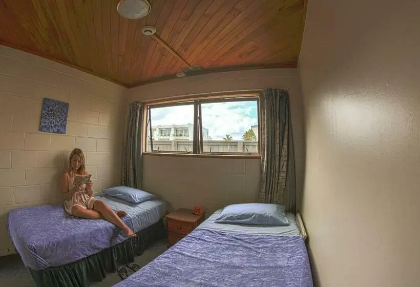 اتاق استاندارد با سرویس بهداشتی مشترک, Centabay Lodge And Backpackers