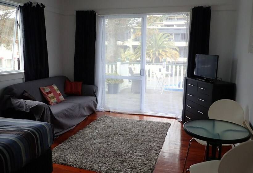 标准工作室, Centabay Lodge And Backpackers