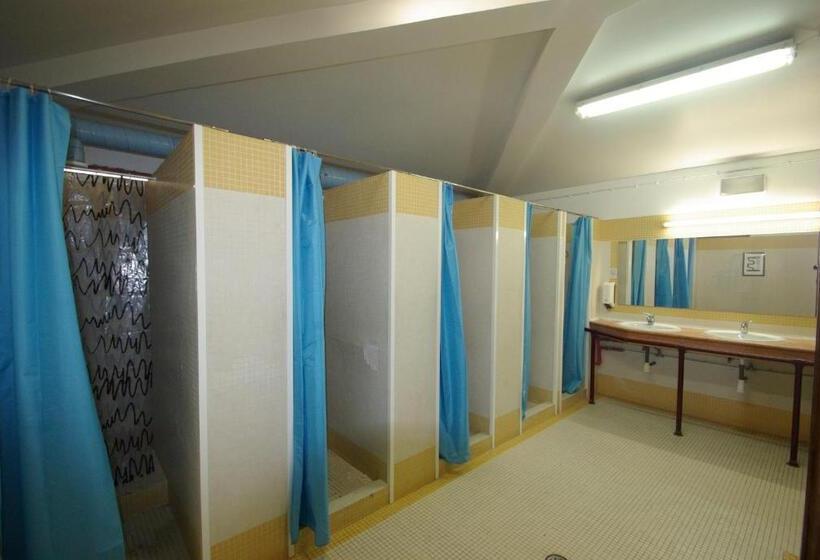 浴室共有ファミリールーム, Hi Almada  Pousada De Juventude