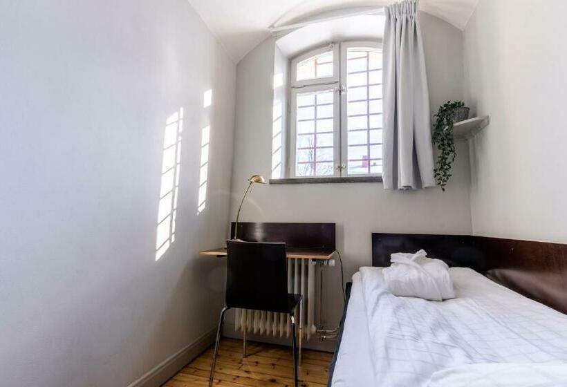 バスルーム共有のシングルスタンダード, L Gamla Fängelset