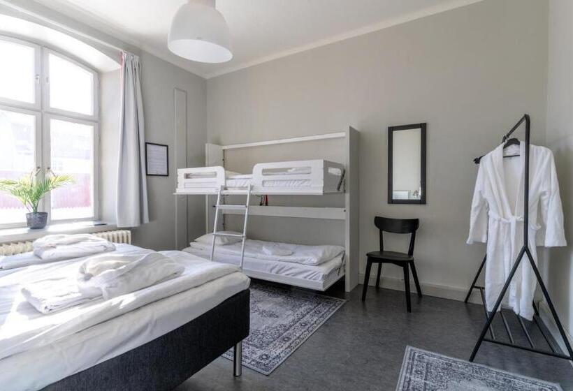 浴室共有スタンダード4人用ルーム, L Gamla Fängelset