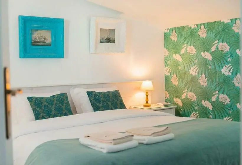 Standard-huone Jaettu Kylpyhuone, Laneez Ericeira Surf House