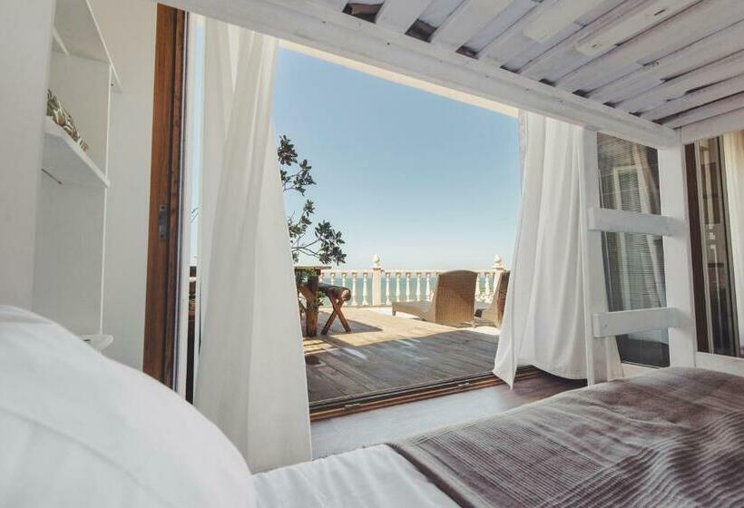Кровать в Общей Комнате, Laneez Ericeira Surf House