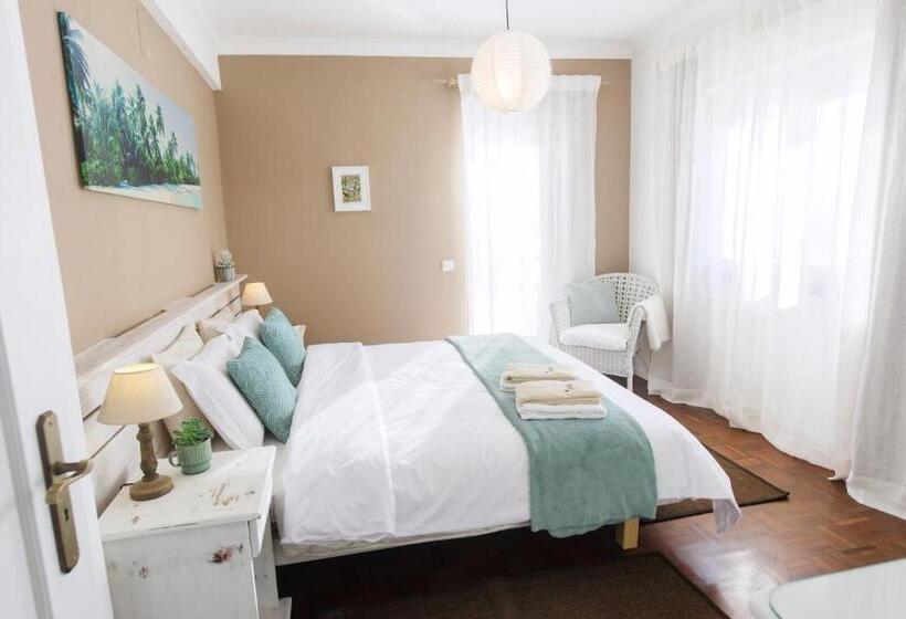 Номер Стандарт Совместная Ванная, Laneez Ericeira Surf House