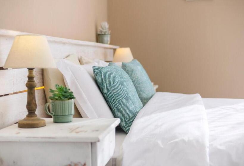 اتاق استاندارد با سرویس بهداشتی مشترک, Laneez Ericeira Surf House