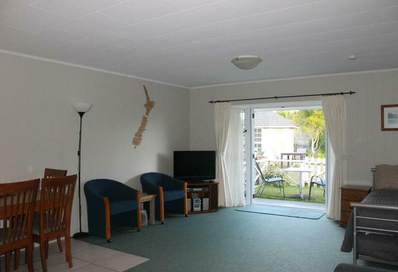 Апартаменты 1 Спальня, Ash Grove Boutique Motel