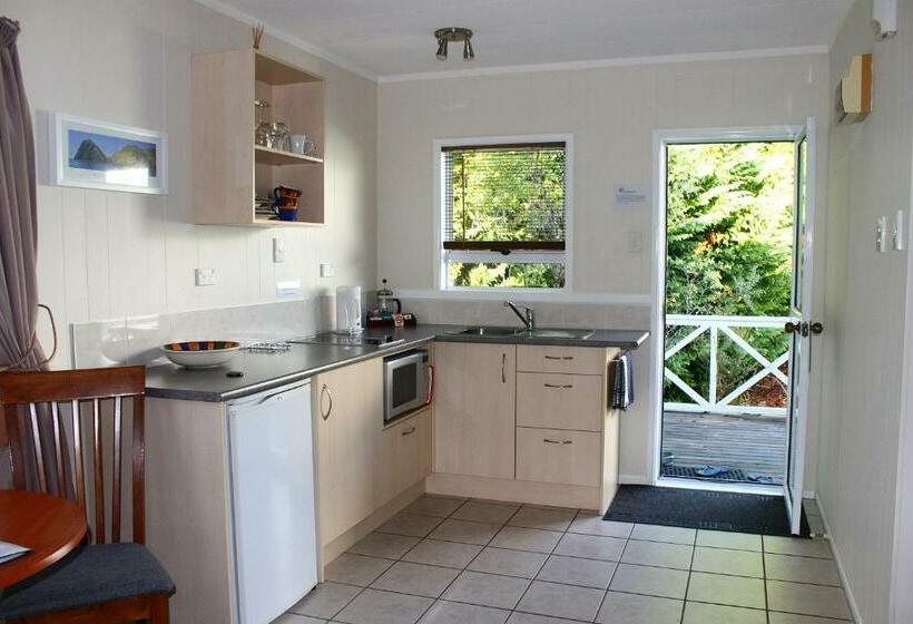 Дом 1 Спальня, Ash Grove Boutique Motel