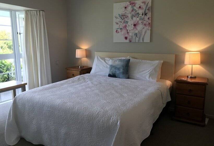 Апартаменты 1 Спальня, Ash Grove Boutique Motel