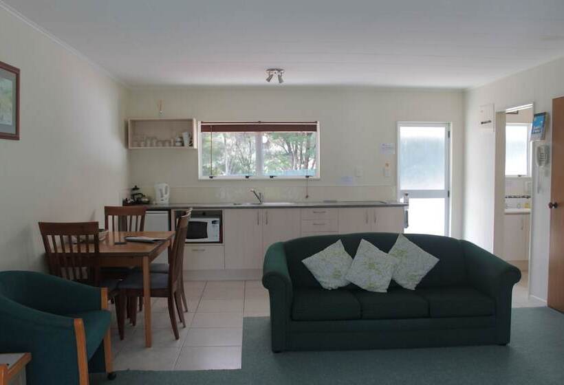 Апартаменты 1 Спальня, Ash Grove Boutique Motel