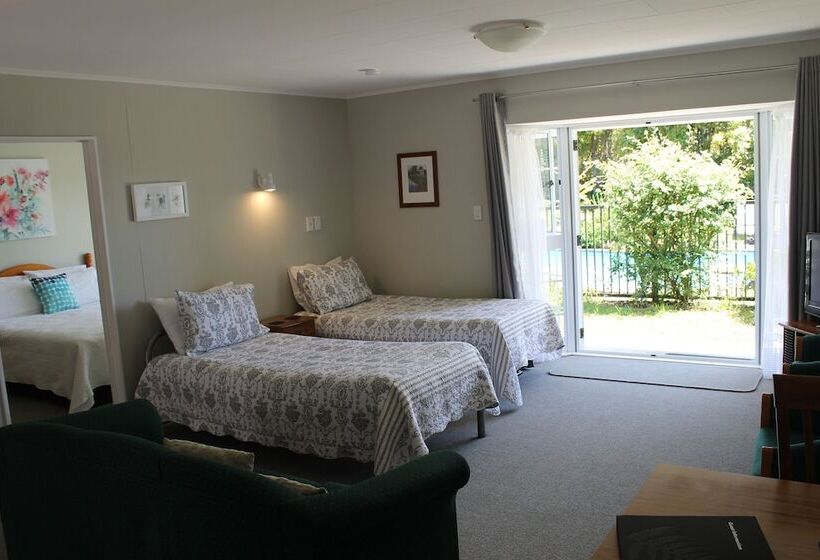 Апартаменты 1 Спальня, Ash Grove Boutique Motel