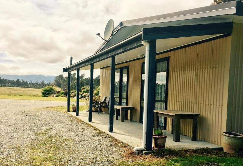 דירת חדר, Bay Road Motels