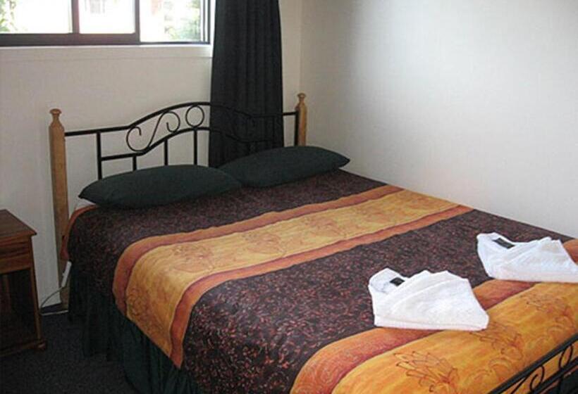 דירת שני חדרים, Bay Road Motels