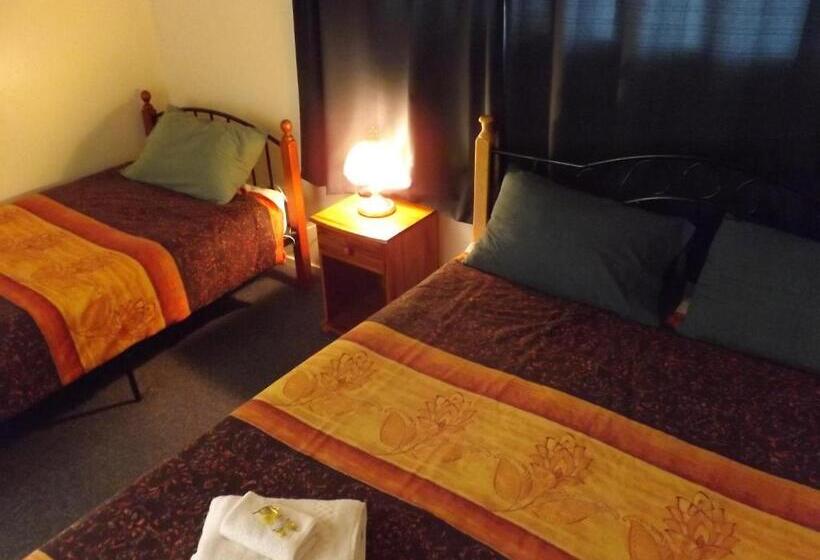 דירת שני חדרים, Bay Road Motels