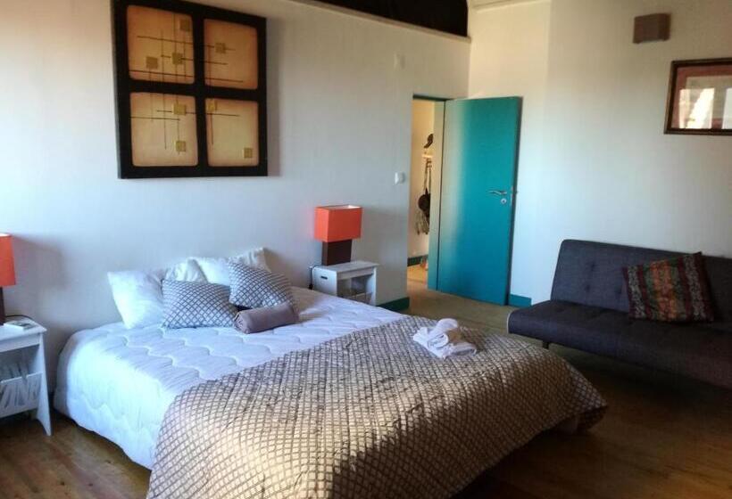 اتاق لوکس, Guest House Villa Dos Poetas