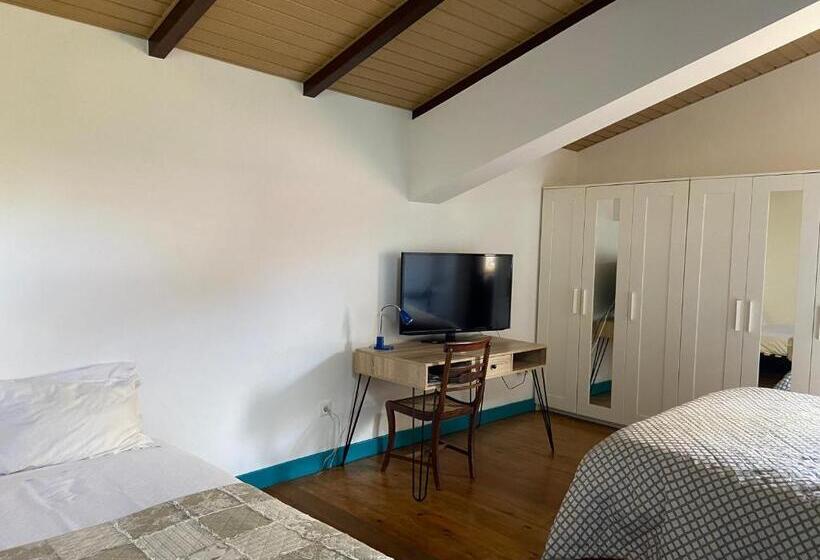 اتاق لوکس, Guest House Villa Dos Poetas