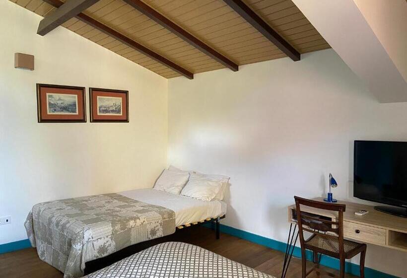 اتاق لوکس, Guest House Villa Dos Poetas