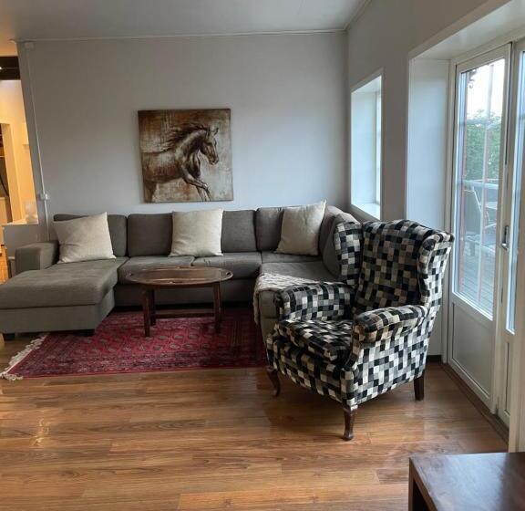 带3个卧室的公寓, Lindelunda