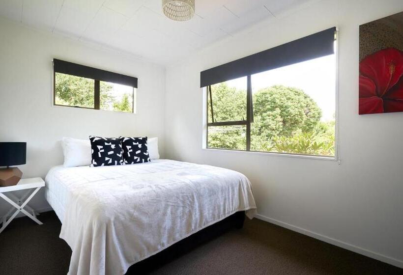 Дом 4 Спальни, Te Mata Views Resort