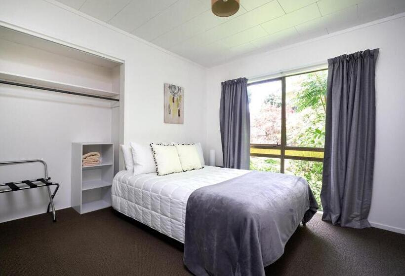 Дом 4 Спальни, Te Mata Views Resort