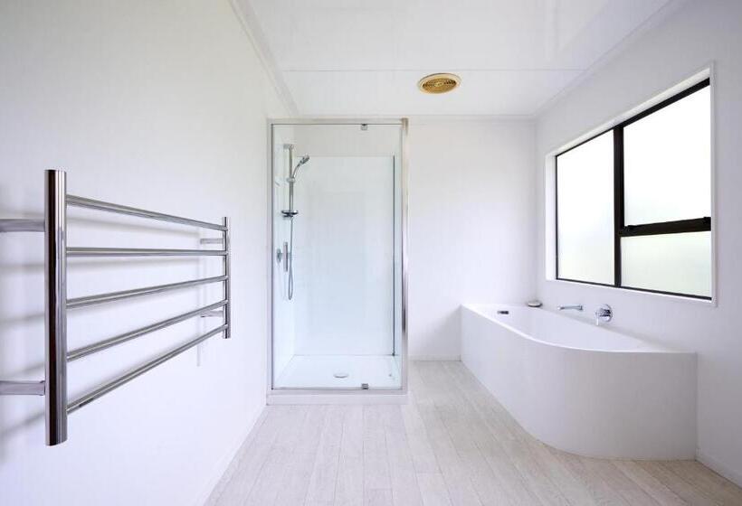 בית, 4 חדרי שינה, Te Mata Views Resort