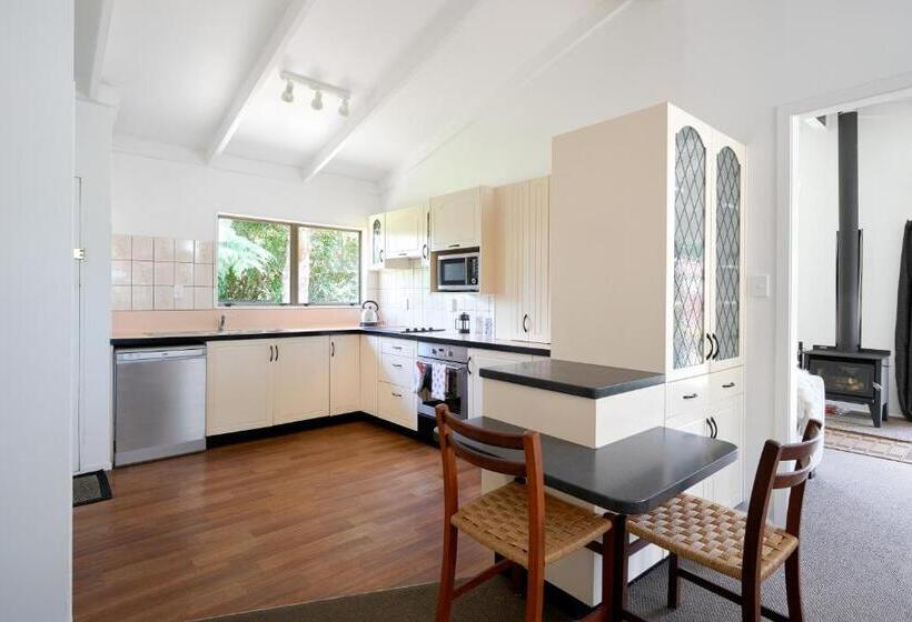 Дом 4 Спальни, Te Mata Views Resort