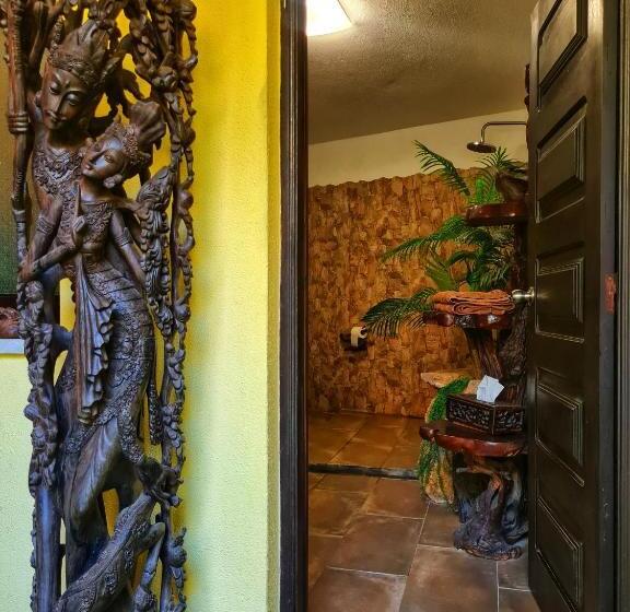 סוויטת סופריור, Villa Paraiso Naturism Optional Adults Only