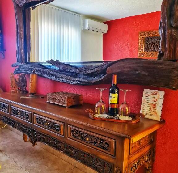 סוויטת סופריור, Villa Paraiso Naturism Optional Adults Only