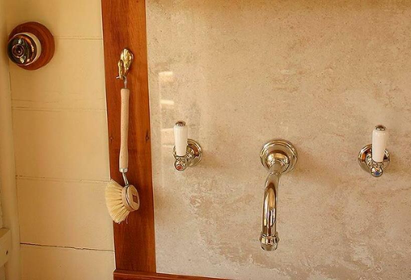 בקתת חדר, Bluff Hill Bed & Breakfast