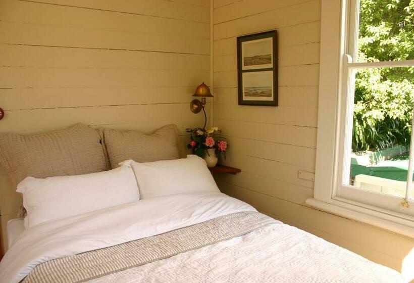 בקתת חדר, Bluff Hill Bed & Breakfast