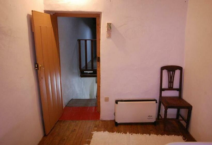 Номер Стандарт, Hostel Portalegre