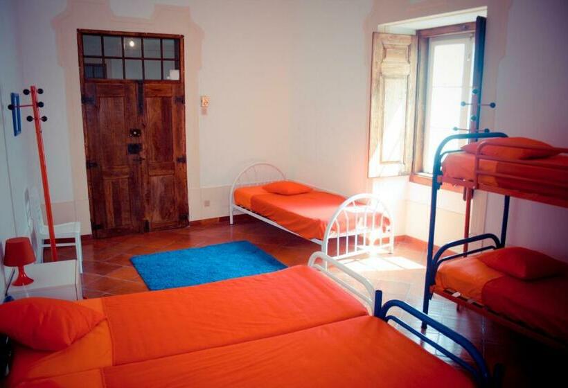 Семейный Номер, Hostel Portalegre